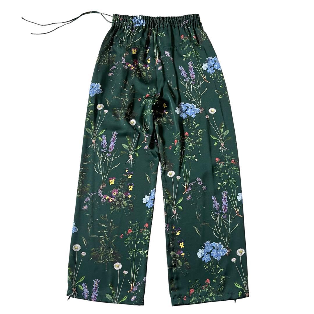 極美品 ティッカ TICCA フラワープリントパンツ 25SS ダークグリーン✨