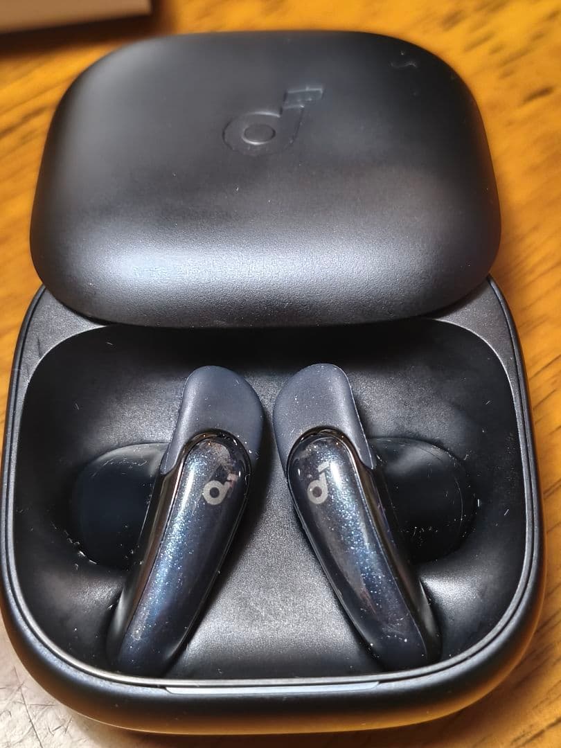 イヤホン Soundcore Liberty Buds