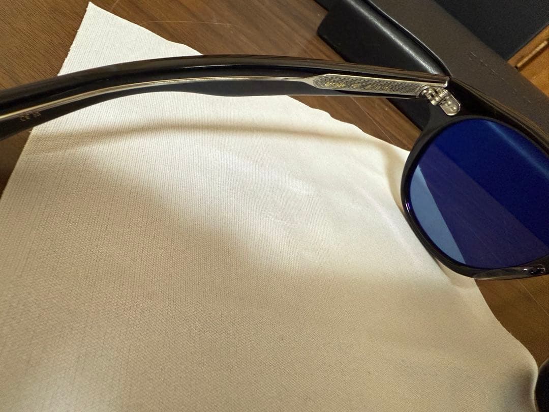 EYEVAN アイヴァン Arcadeサングラス ブラック ブルーレンズ