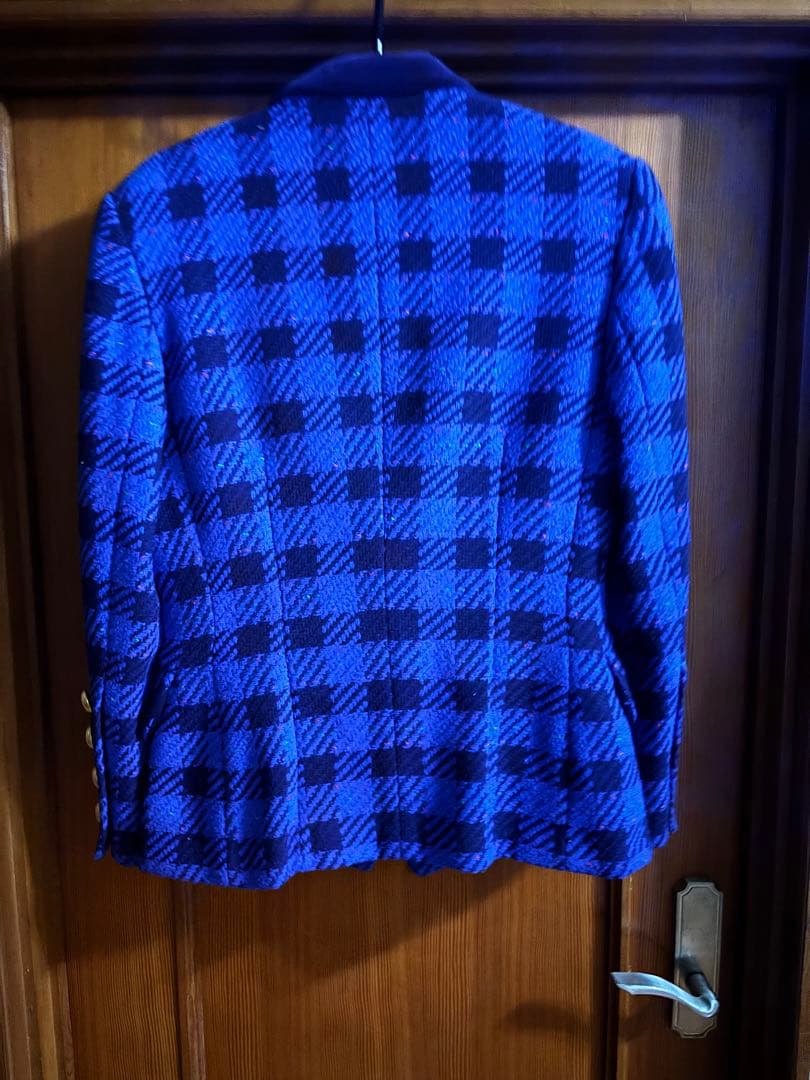 新品未使用ESCADA エスカーダ　ジャケット　レディース　36