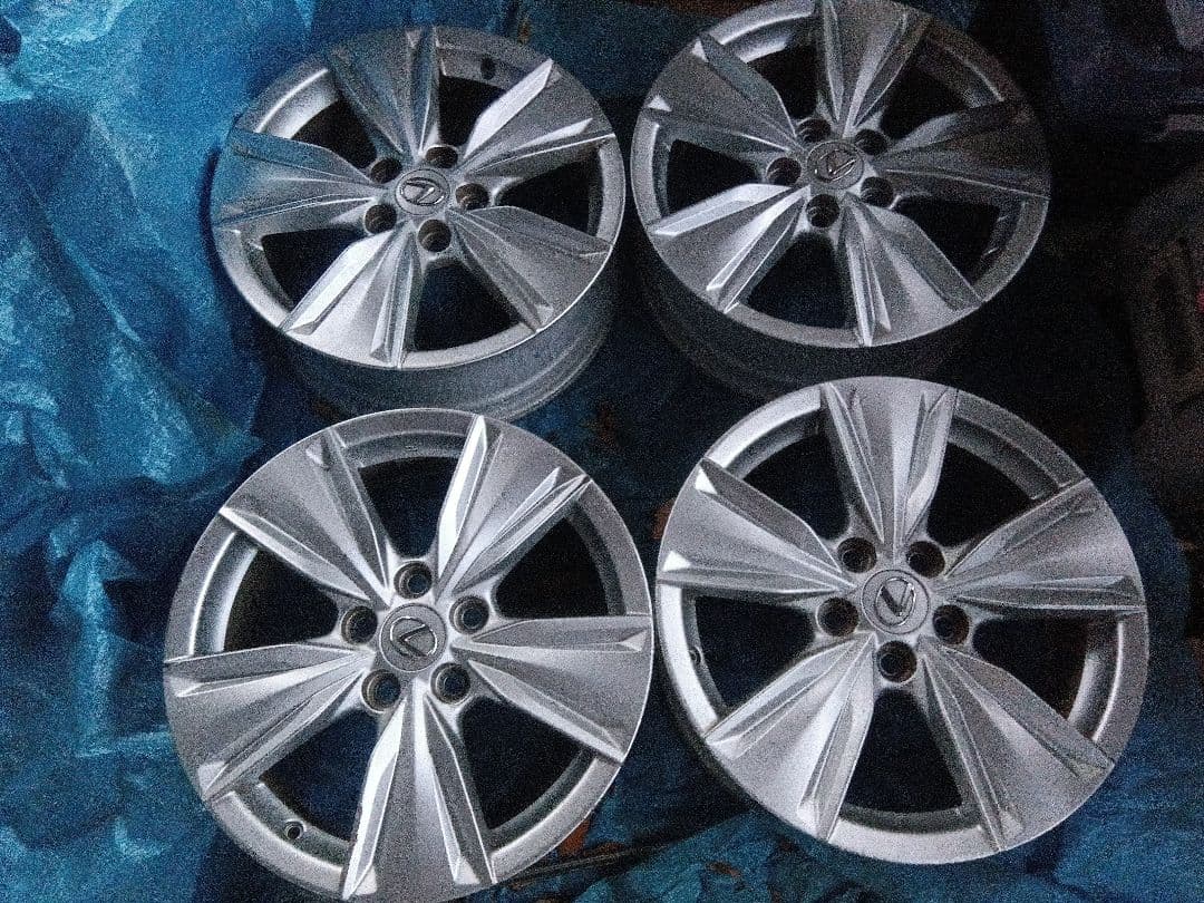 レクサスUX　ホイール　DAI