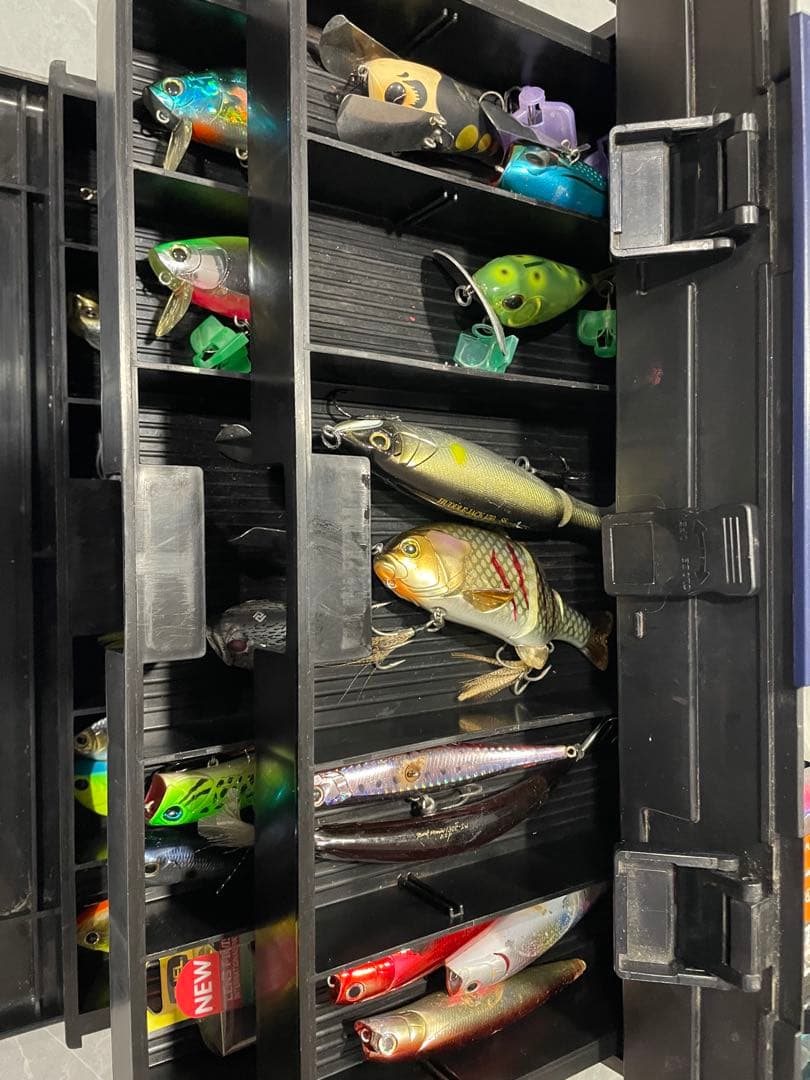 バスルアー　早い者勝ち☆BOX付き！釣り引退！処分品！投げ売り☆大量☆人気ルアー