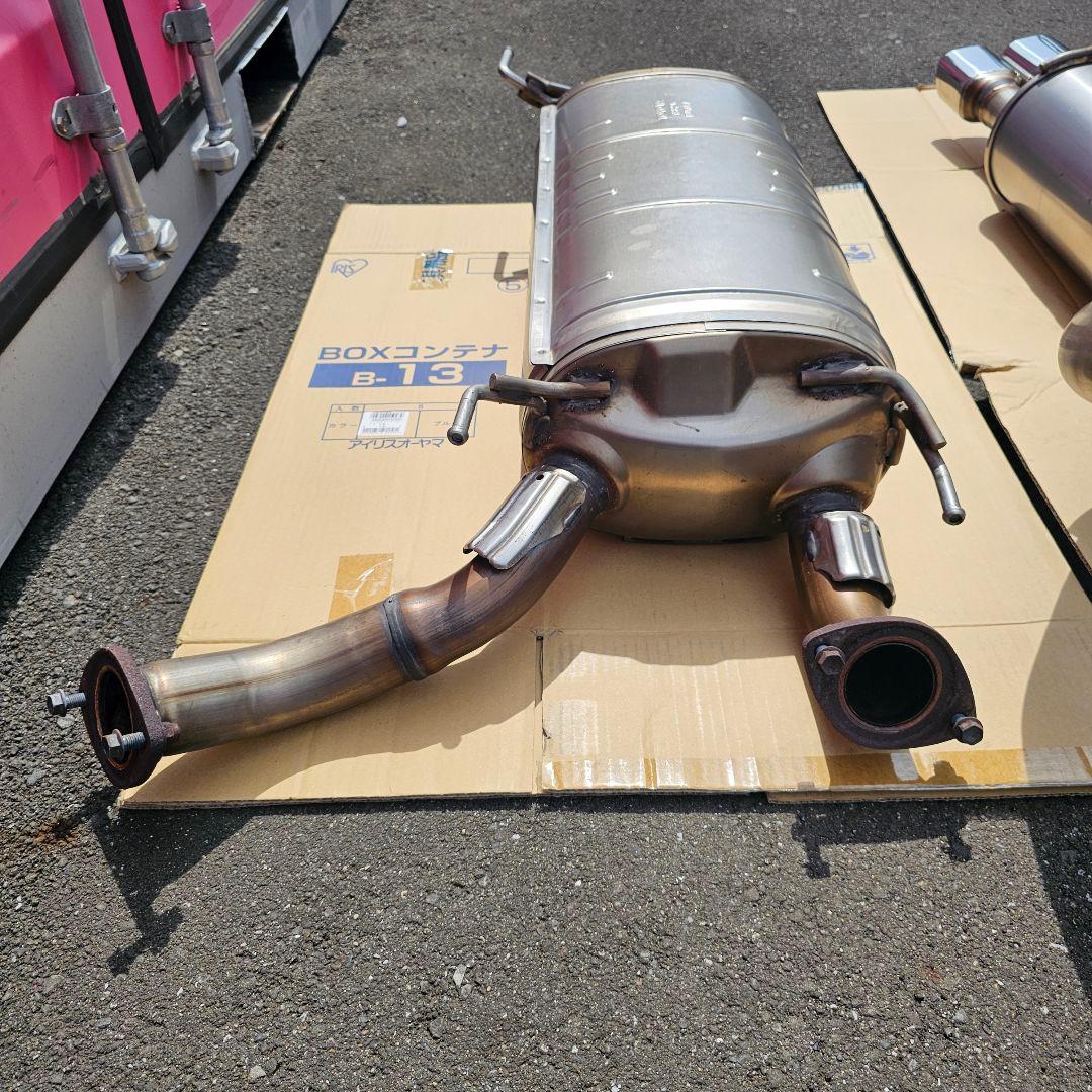 ランクル200後期　モデリスタスポーツマフラー　低走行美品