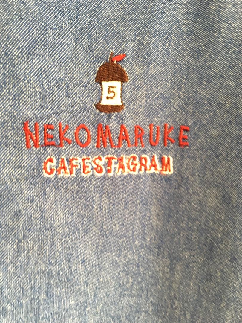 猫柄エプロン　保育士エプロン　春夏　ネコ　ねこ　猫　かわいい　おしゃれ　クスグル