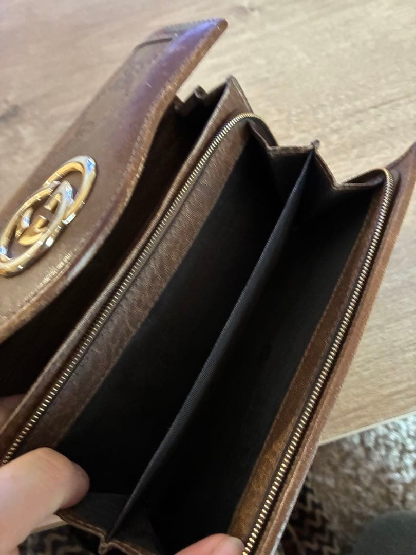 GUCCI インターロッキング　長財布