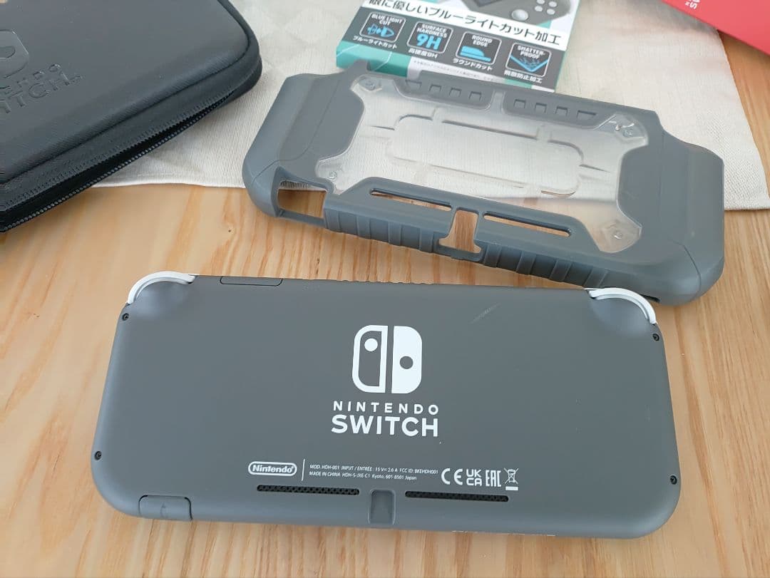 Nintendo Switch Lite グレー 本体と保護ケース 元箱