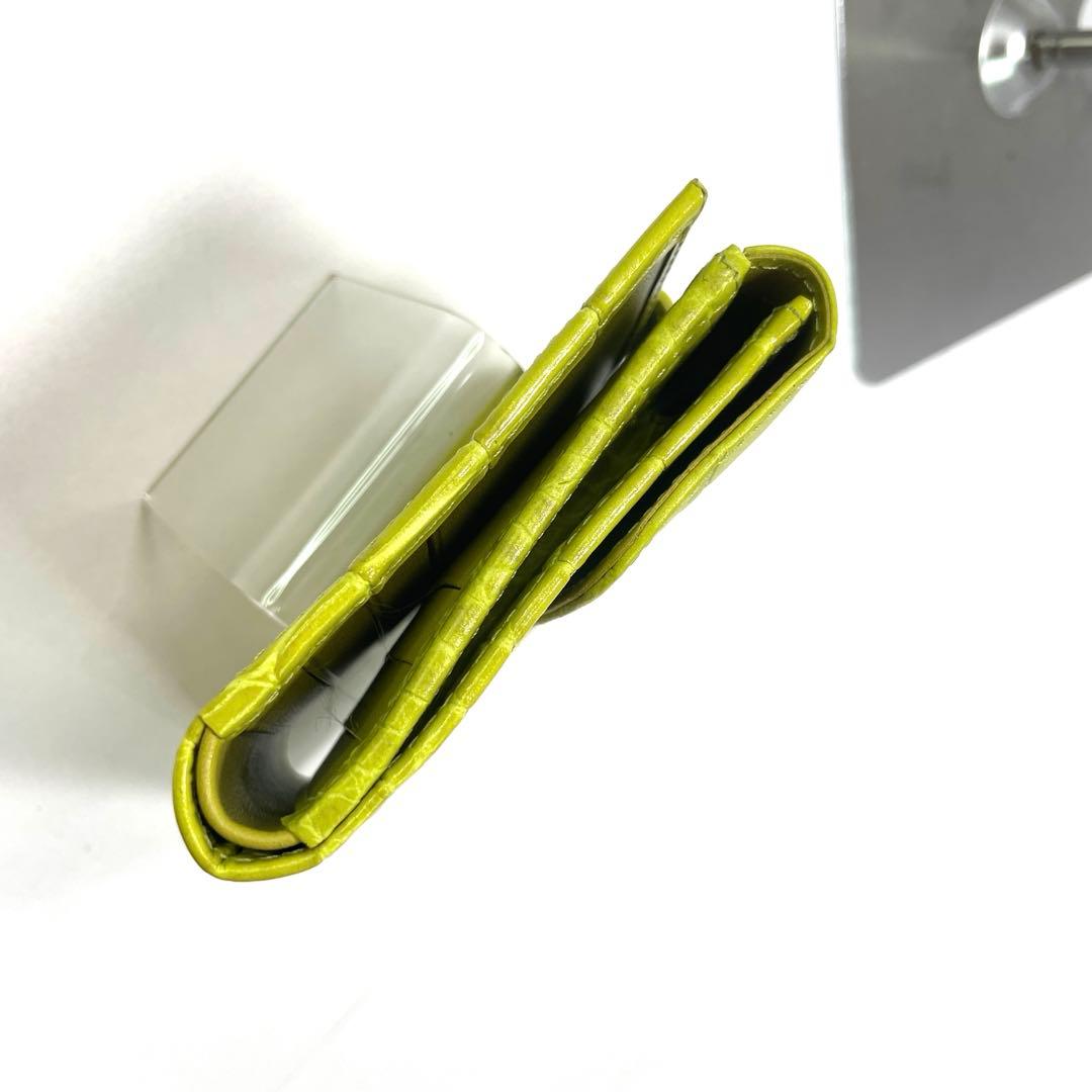 LONGCHAMP ロンシャン 型押し財布　2つ折り財布　コンパクトウォレット