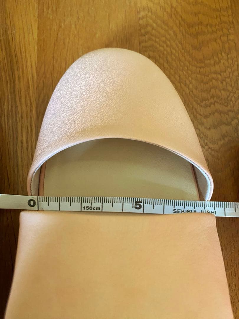 ミナペルホネン 本革シューズ（38・24cm 細身）　ピンク　試着のみ