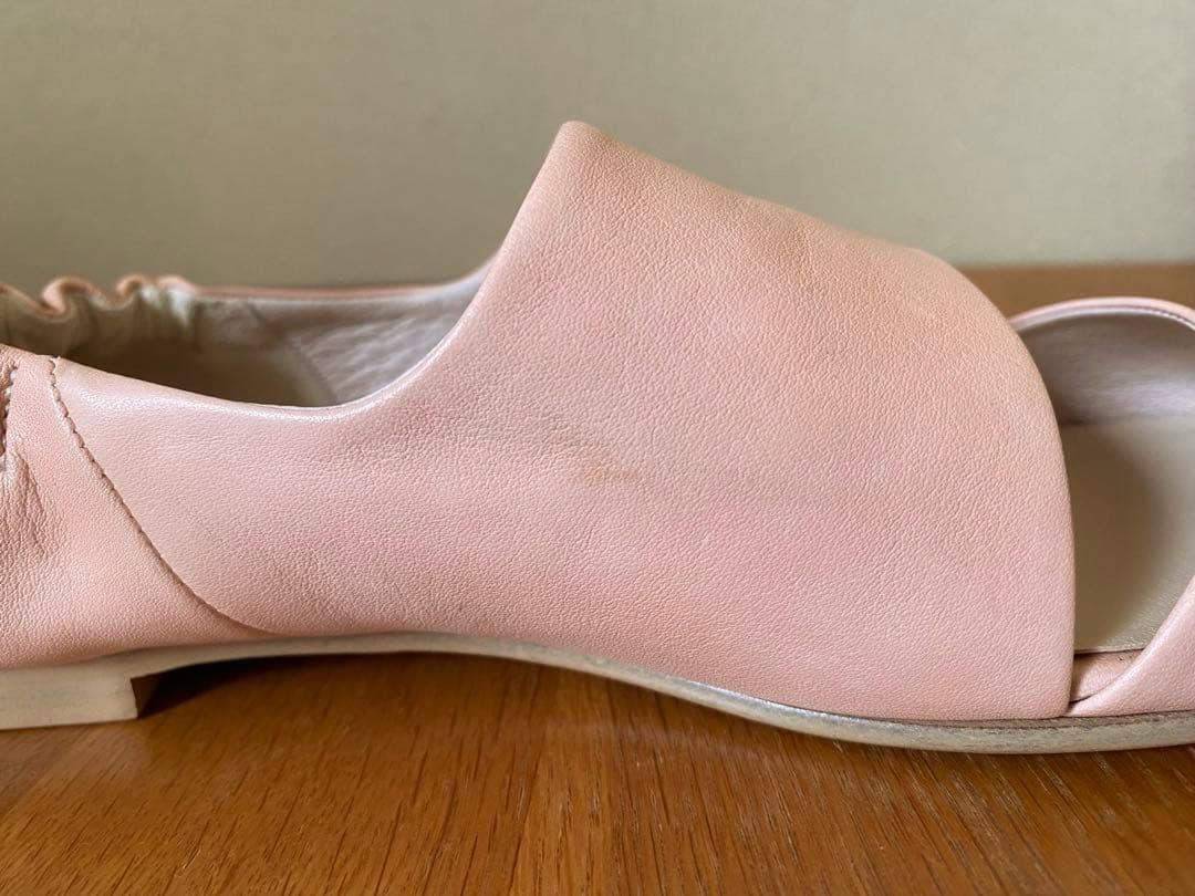 ミナペルホネン 本革シューズ（38・24cm 細身）　ピンク　試着のみ