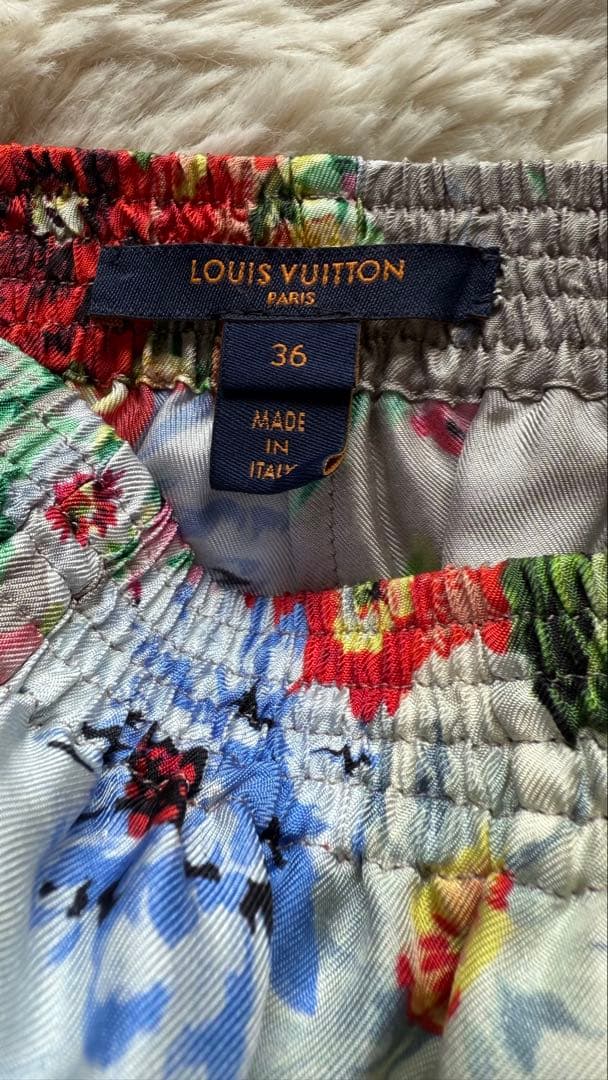 稀少品ルイヴィトンフラワーパンツシルク