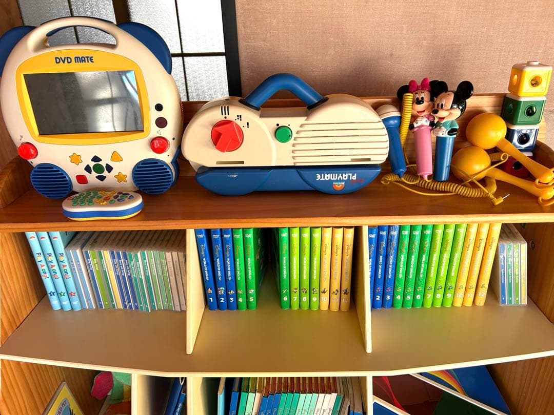 ディズニー　英語システム　DWE