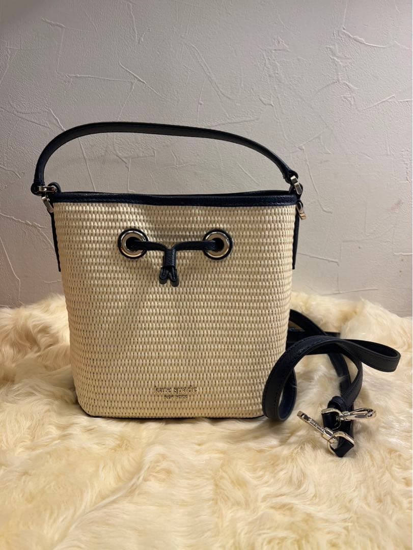 未使用◆正規品◆kate spadeケイトスペードエヴァ　ストローバケットバッグ