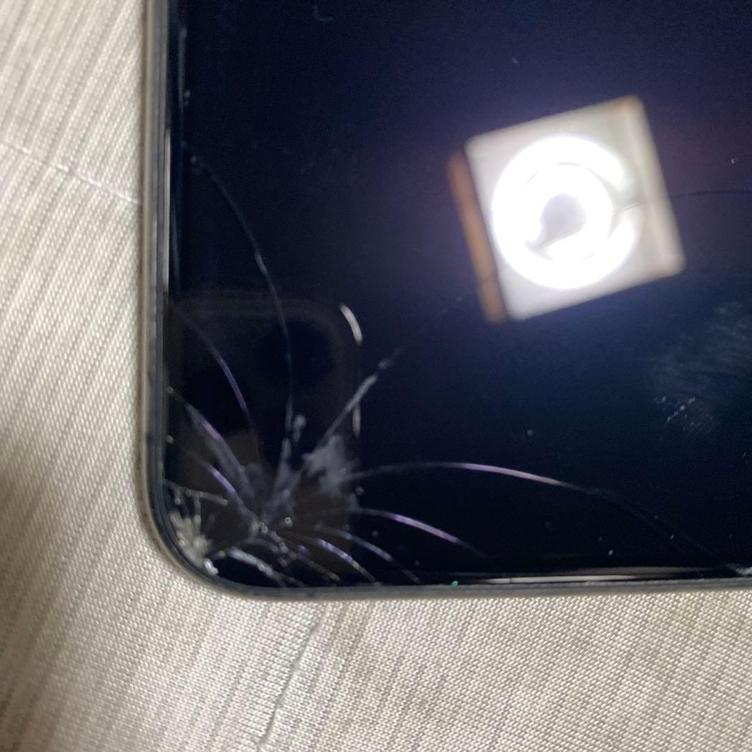 iPhone 11 Pro MAXスペースグレー 画面ひびあり「ジャンク品」