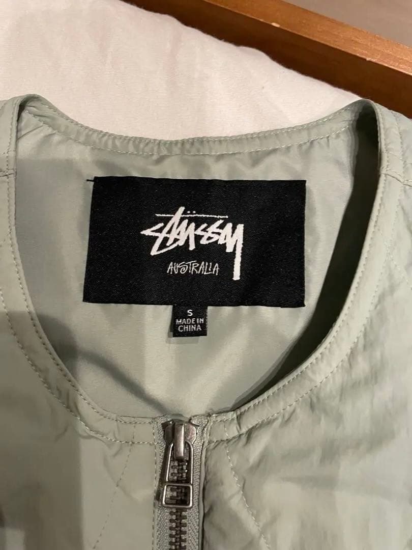 ライトグリーン キルティングベスト