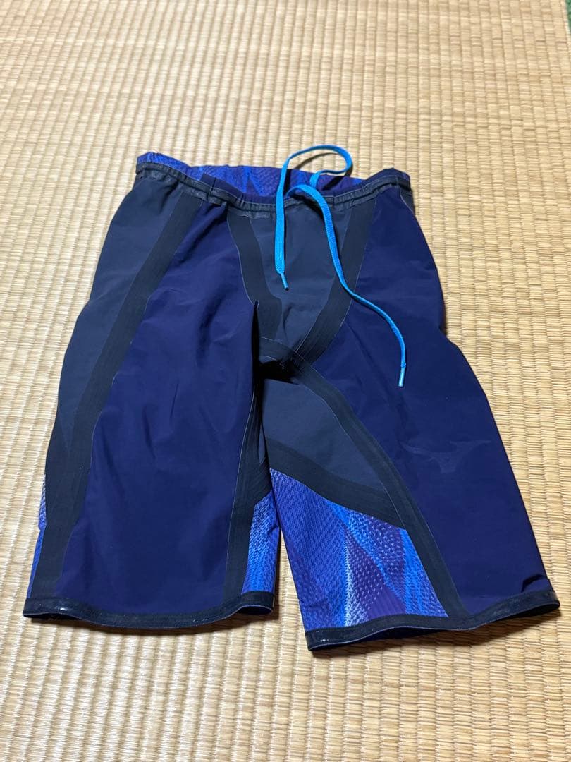 極美品　試着のみ　ミズノ　高速水着　競泳水着　GX SONIC V MR M