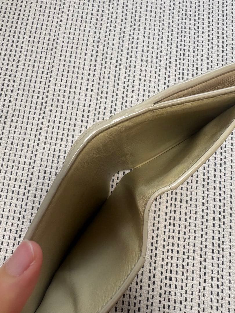 BOTTEGA VENETA カセット二つ折り財布　箱・巾着付き