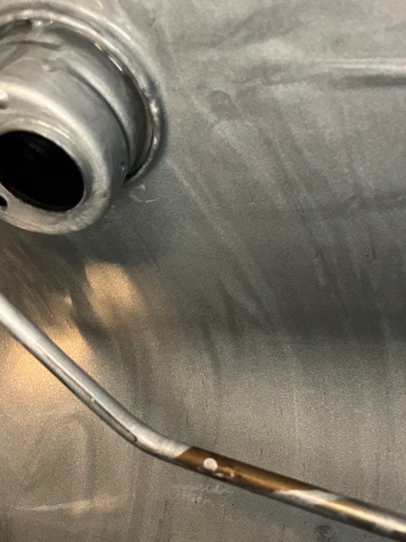 スポーツスター ガソリンタンク ３.３ガロン ハーレXL1200 XL883