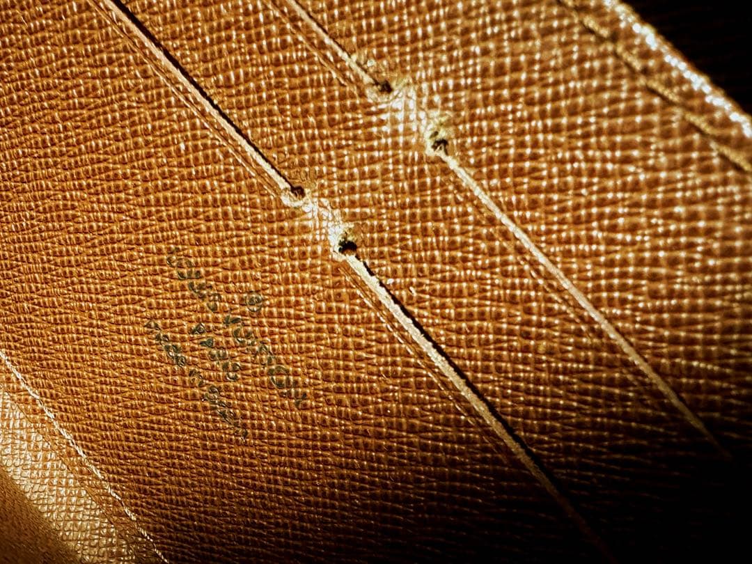 【訳あり】正規品 ルイヴィトン モノグラム 長財布 M60017 ファスナー不良