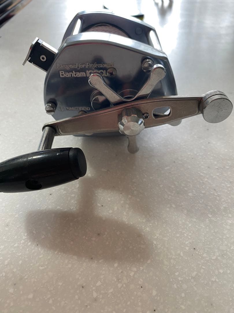 SHIMANO Bantam 1000L フィッシングリール