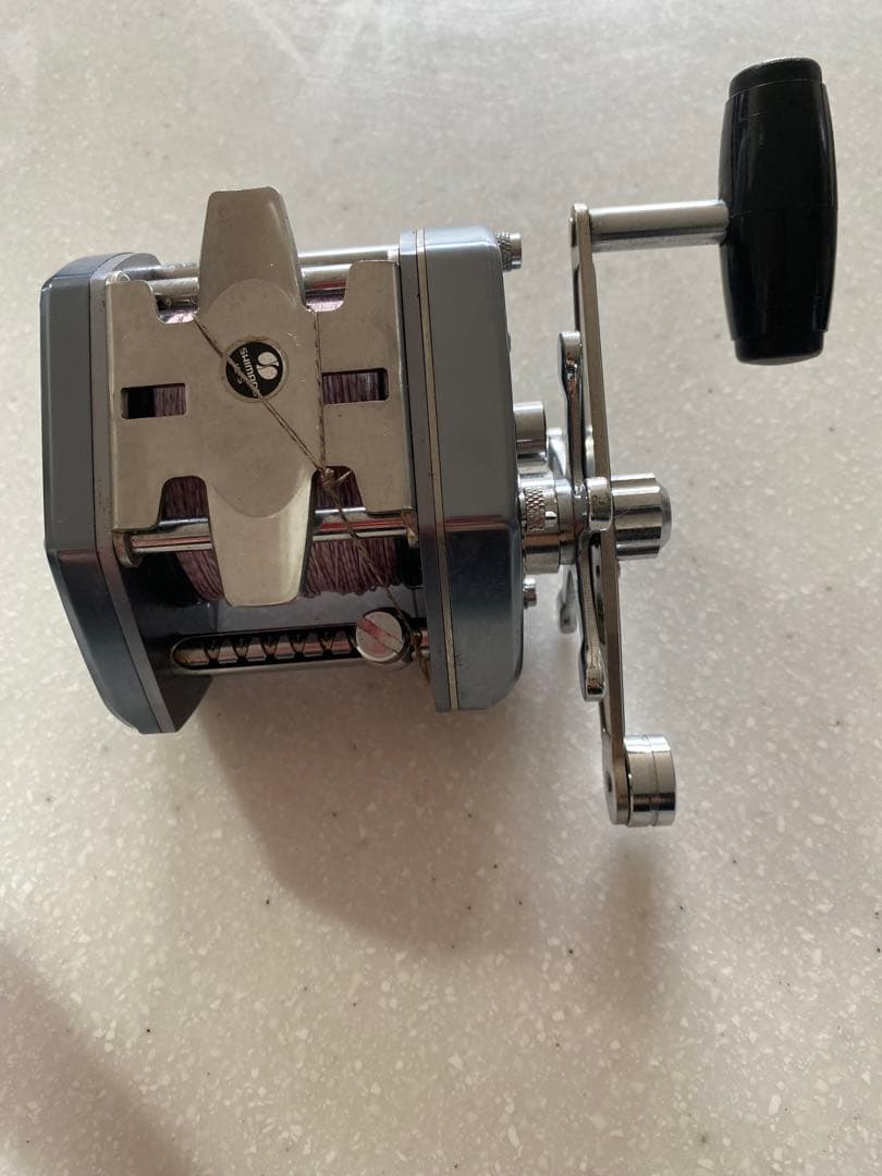 SHIMANO Bantam 1000L フィッシングリール