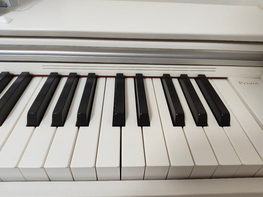 【ほぼ新品】CASIO 電子ピアノ Privia PX-770WE 88鍵