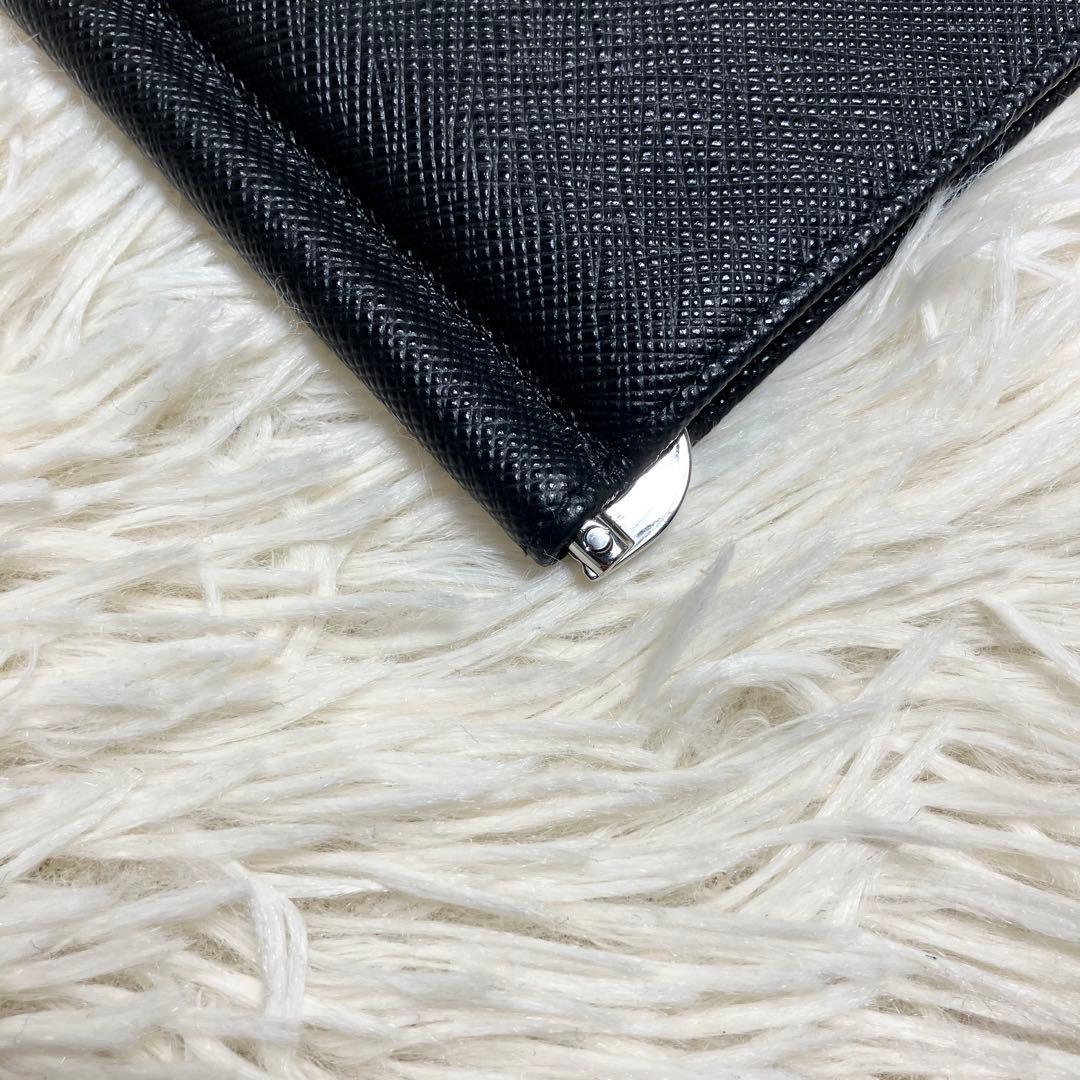 【新品同様】 PRADA マネークリップ サフィアーノ 三角プレート