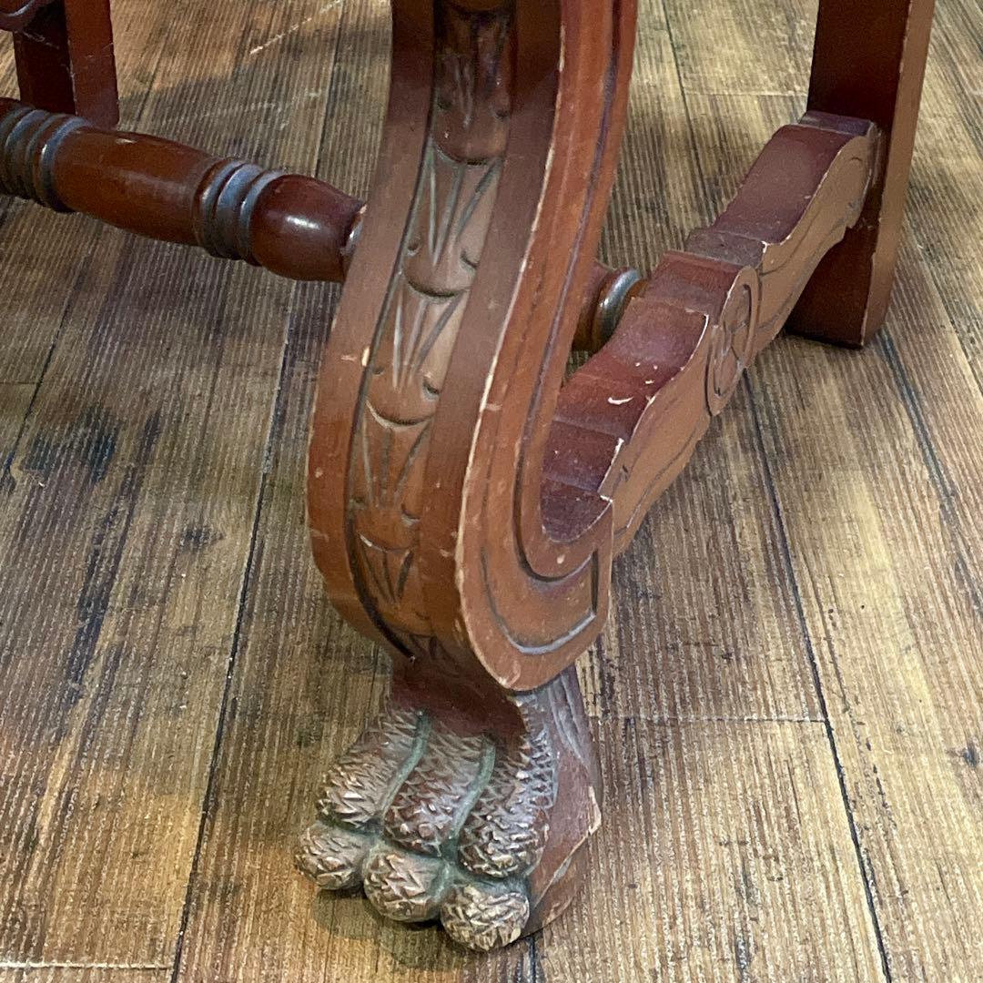 r106 スペイン製 本革型押し 迫力のある力強い印象のアンティークチェア2脚