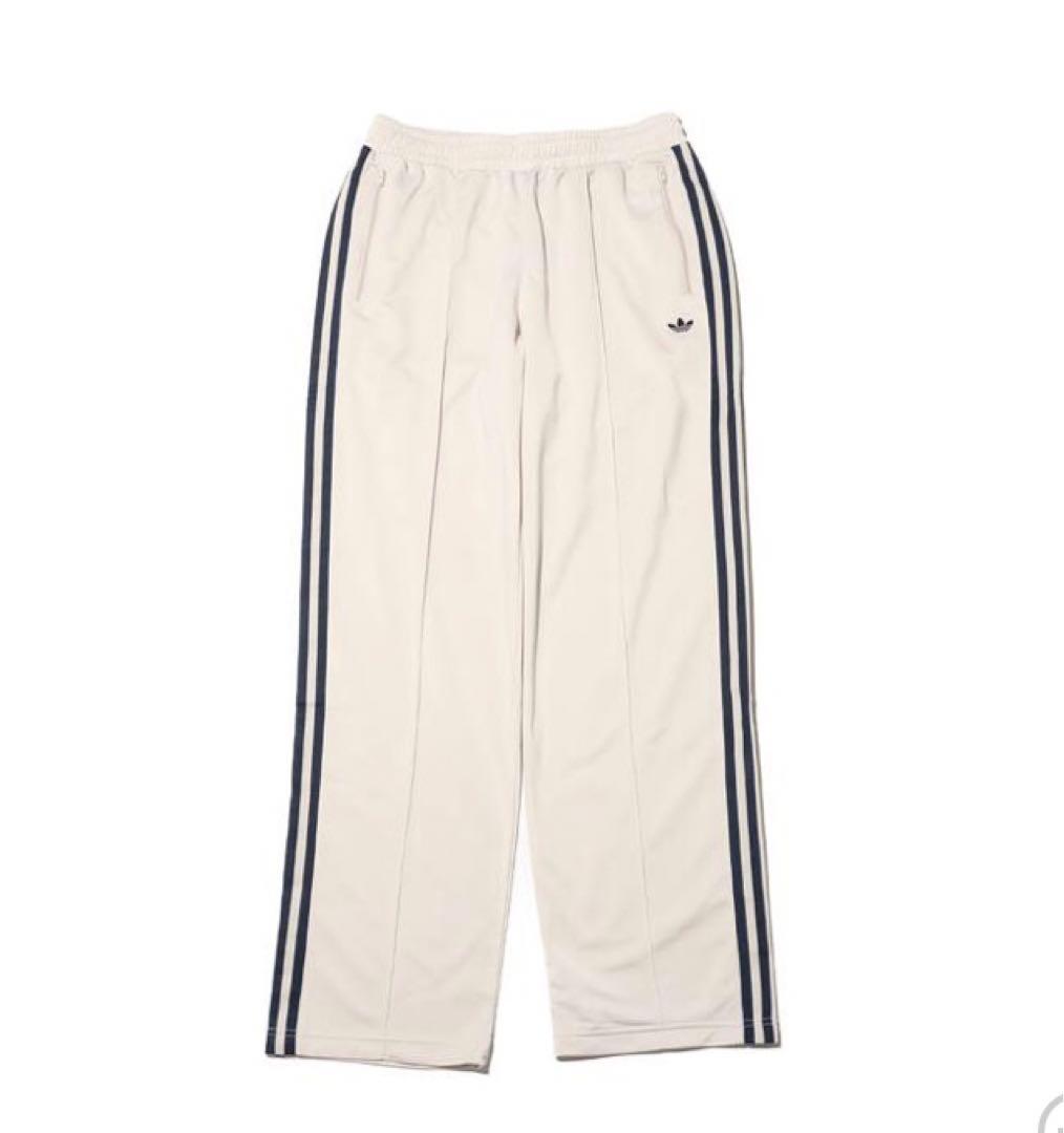 アディダス　ベッケンバウアートラックパンツ　クリアブラウンiz4926ベージュ
