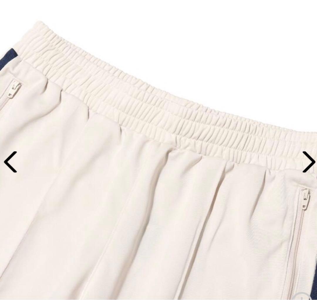 アディダス　ベッケンバウアートラックパンツ　クリアブラウンiz4926ベージュ