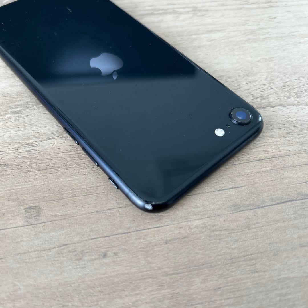 iPhoneSE2 本体　128G