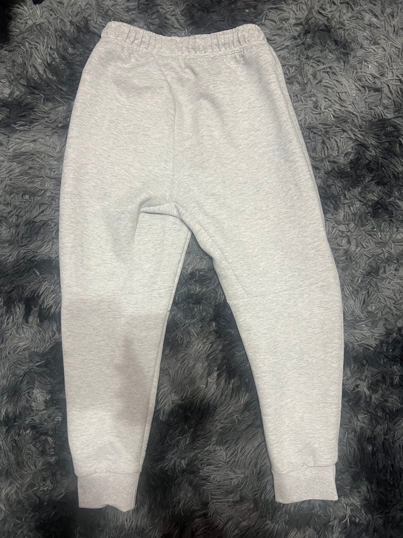 Nikeテックパーカーセットアップ