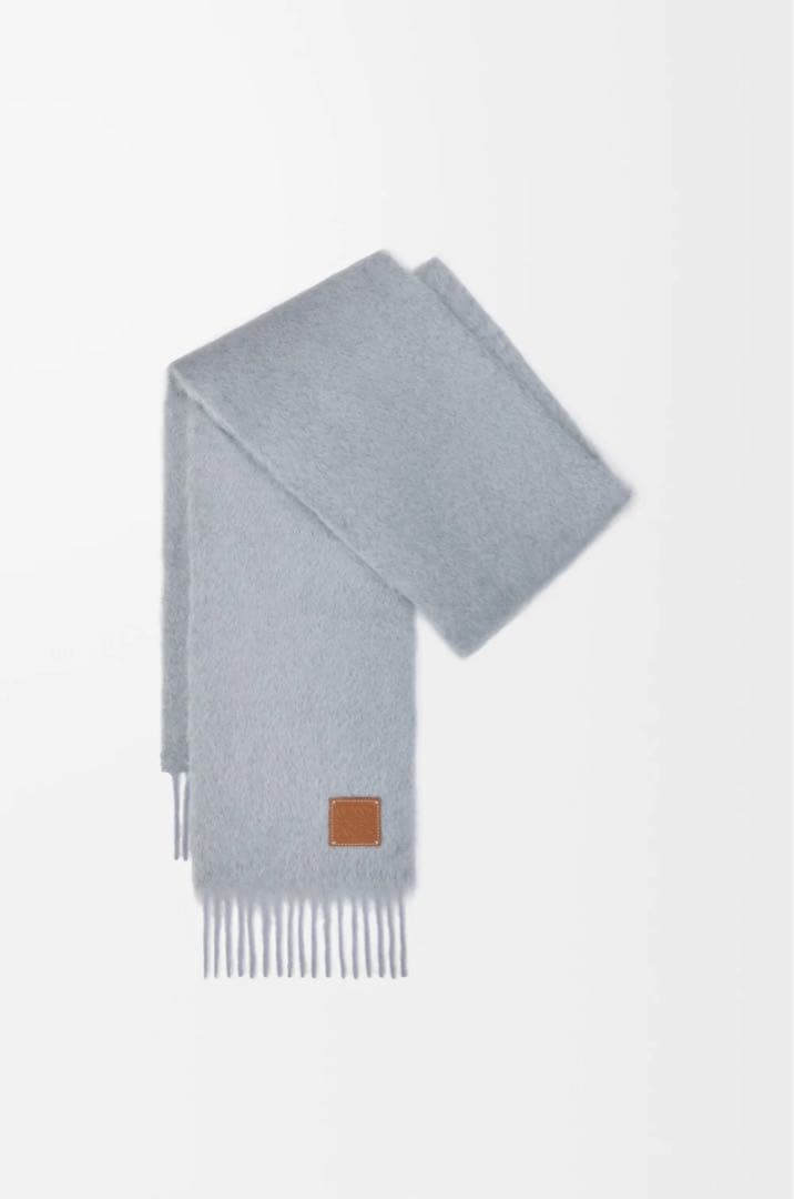 LOEWE マフラー　新品未使用