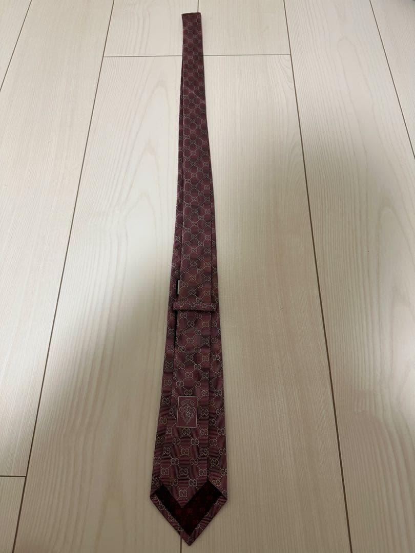 GUCCI ネクタイ 赤紫 GGパターン