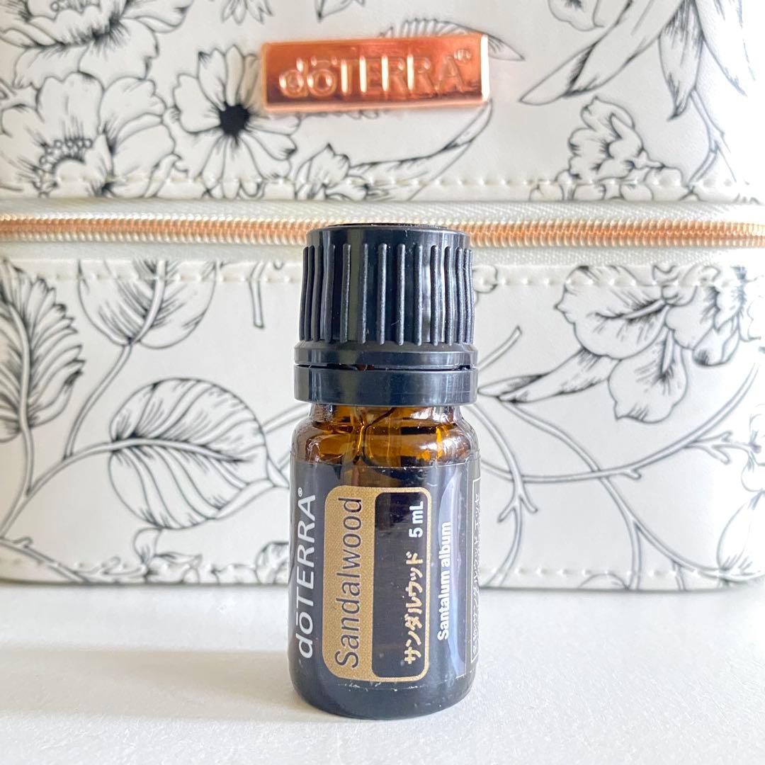 doTERRA ドテラ サンダルウッド5mL ︎⭐︎新品未開封