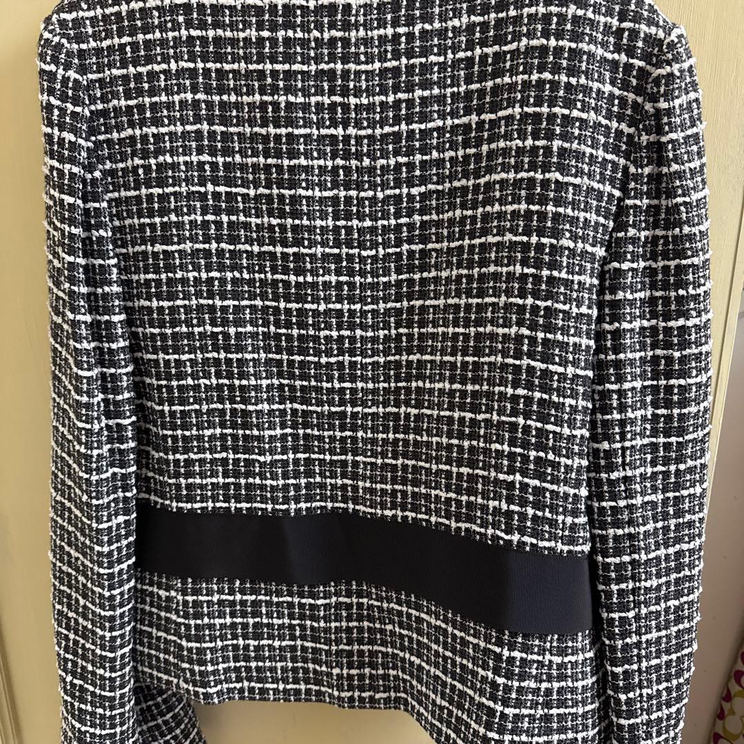 エムズグレイシー・素敵なジャケットコサージュ付き（タグ付き未着用）