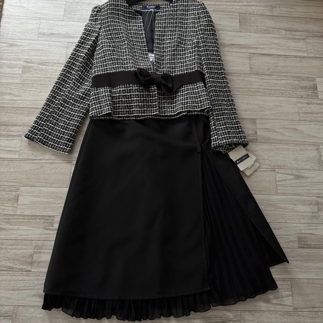 エムズグレイシー・素敵なジャケットコサージュ付き（タグ付き未着用）