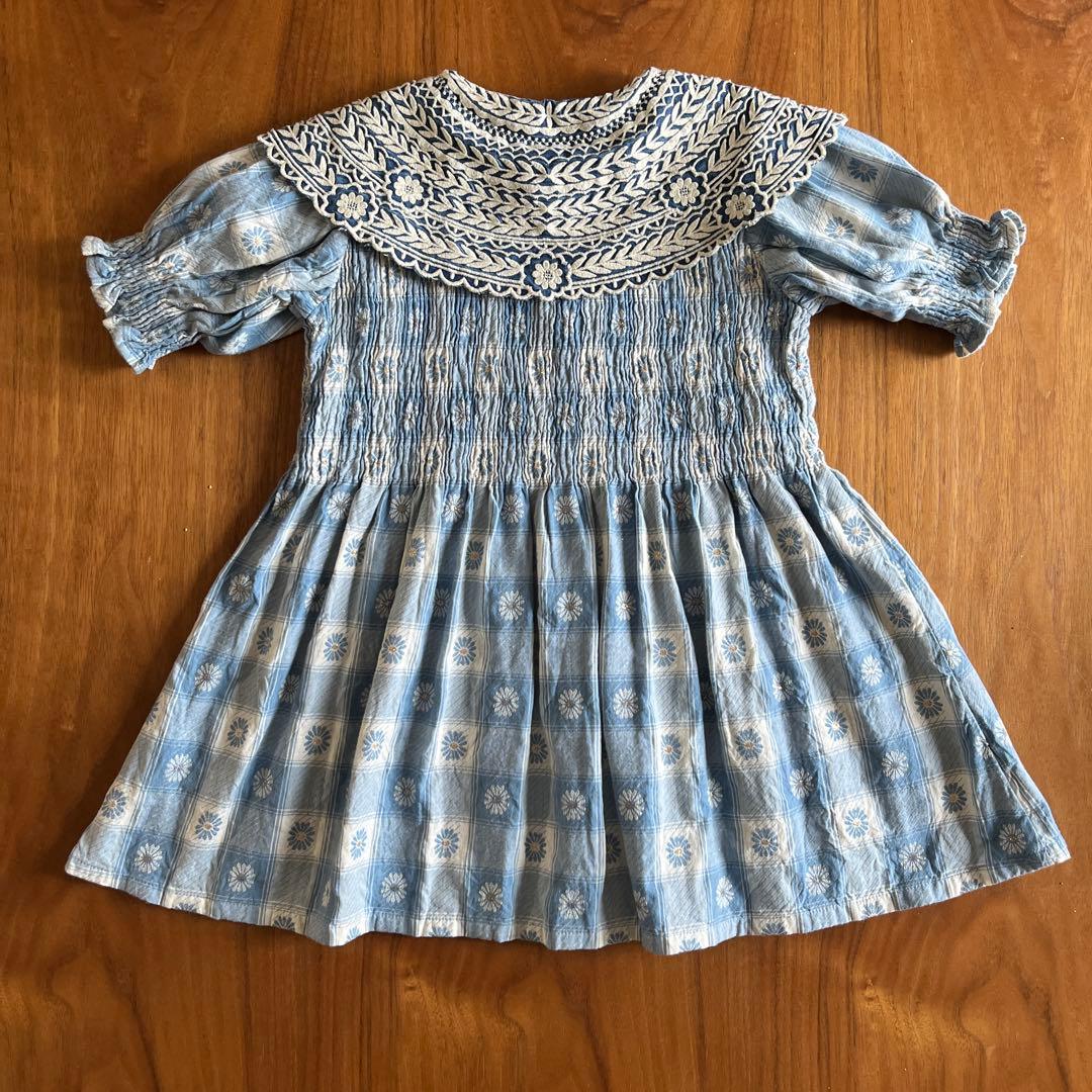 bonjour diary 刺繍花柄ワンピース　4y ヘアクリップ付き