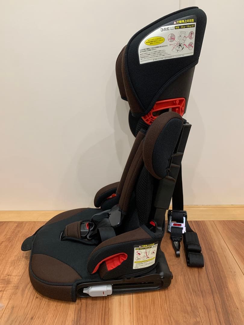 日本育児 ジュニアシート ブラウン　ISOFIX