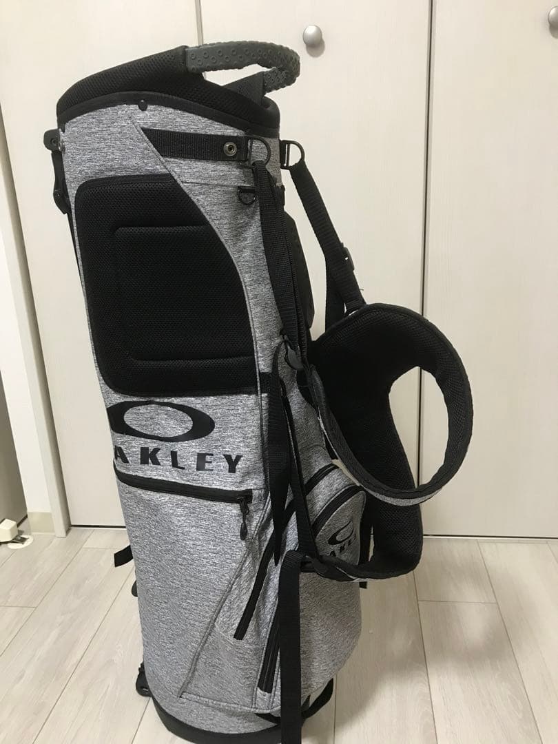OAKLEY スタンドゴルフバッグ グレー