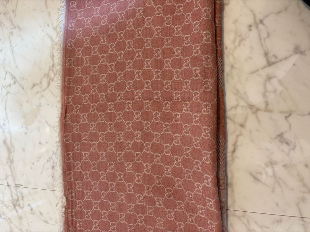GUCCI ピンク ストール 大判
