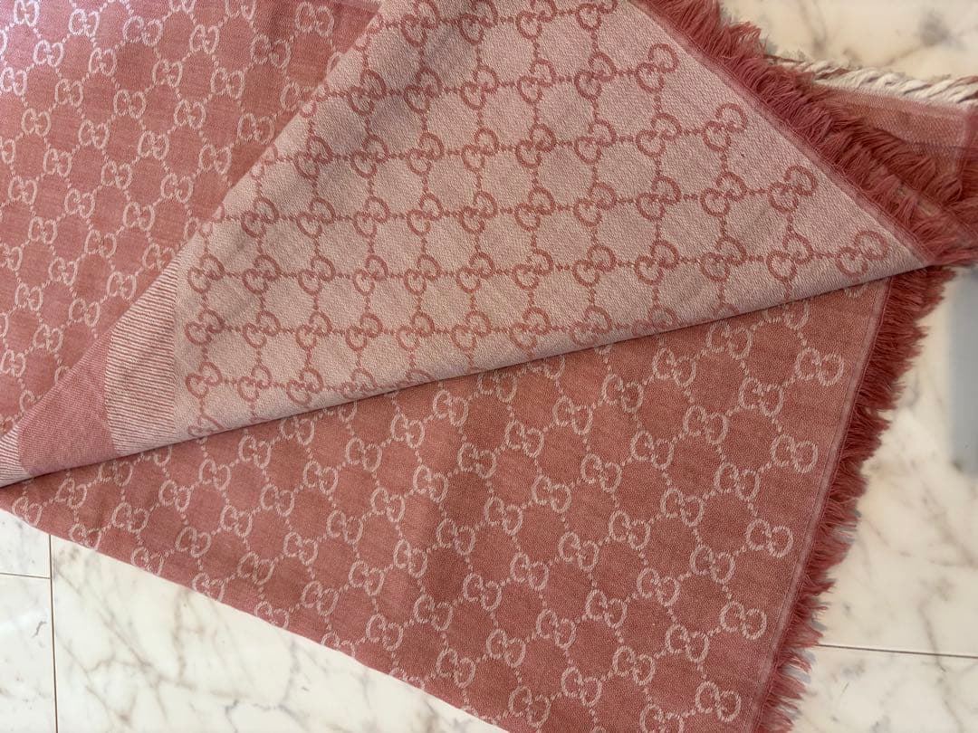 GUCCI ピンク ストール 大判