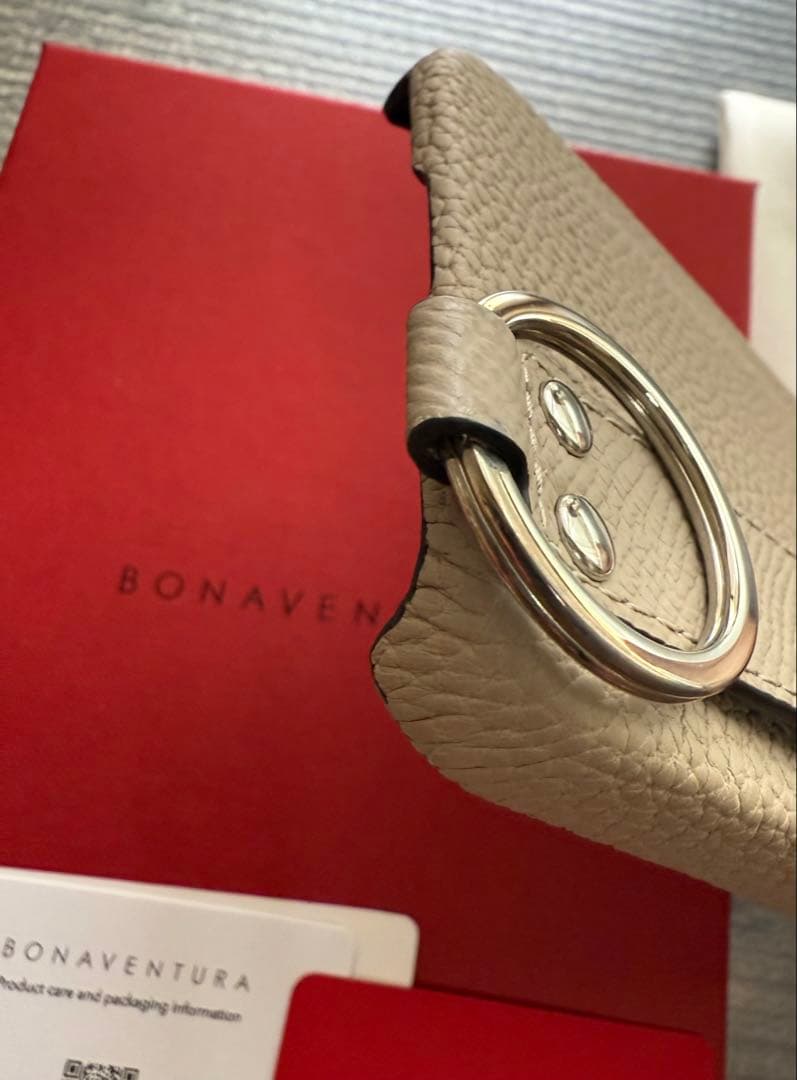 ボナベンチュラ　iPhone16Pro MAX