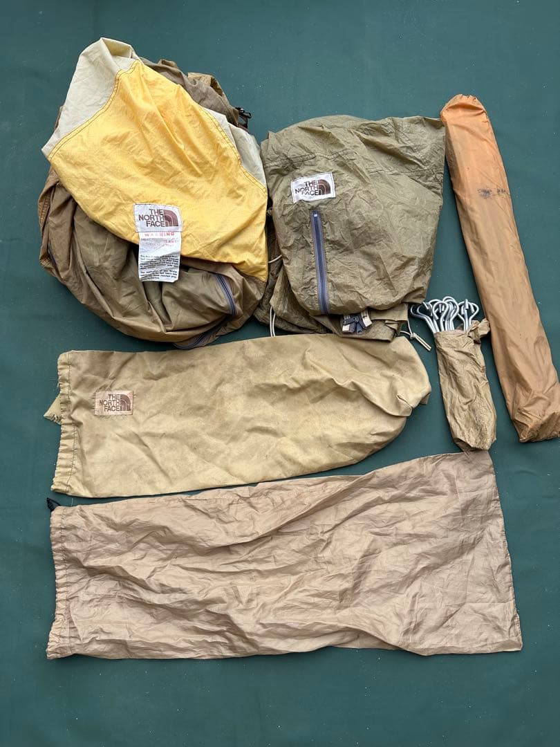 稀少⭐︎ The North Face - Oval Intention