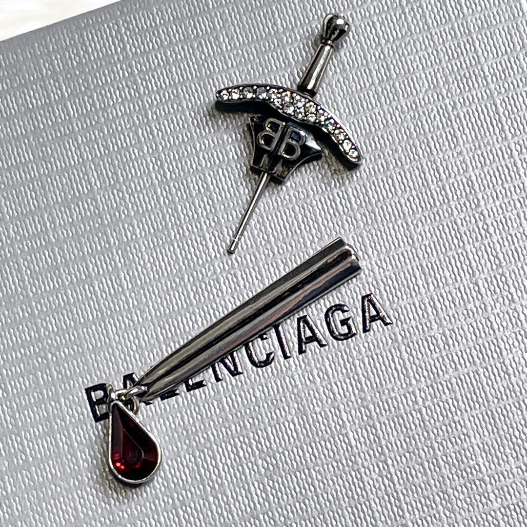 【美品】BALENCIAGA 24SS GOTH SWORD シルバー ピアス