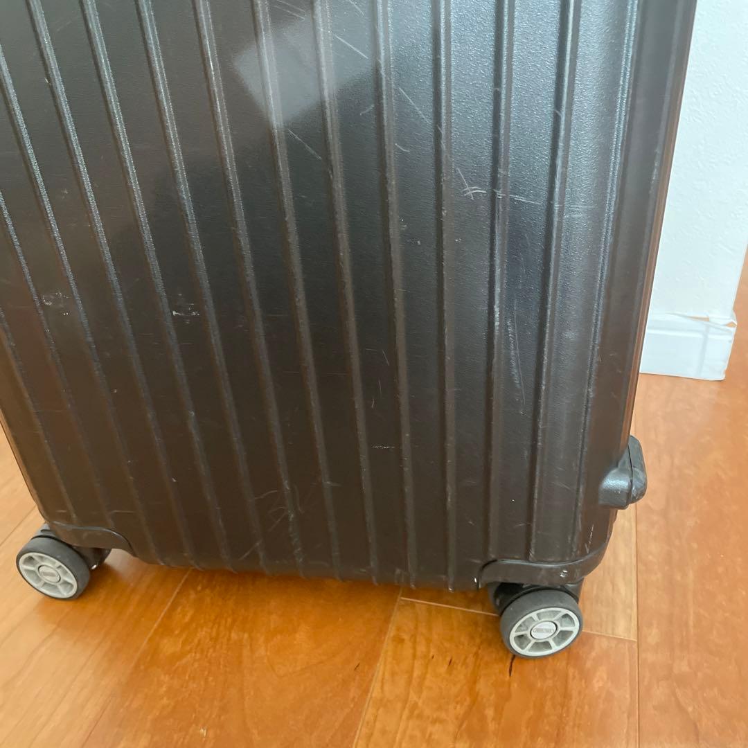 リモワ　ジャンク品　4輪　正規品　破損あり　部品取り