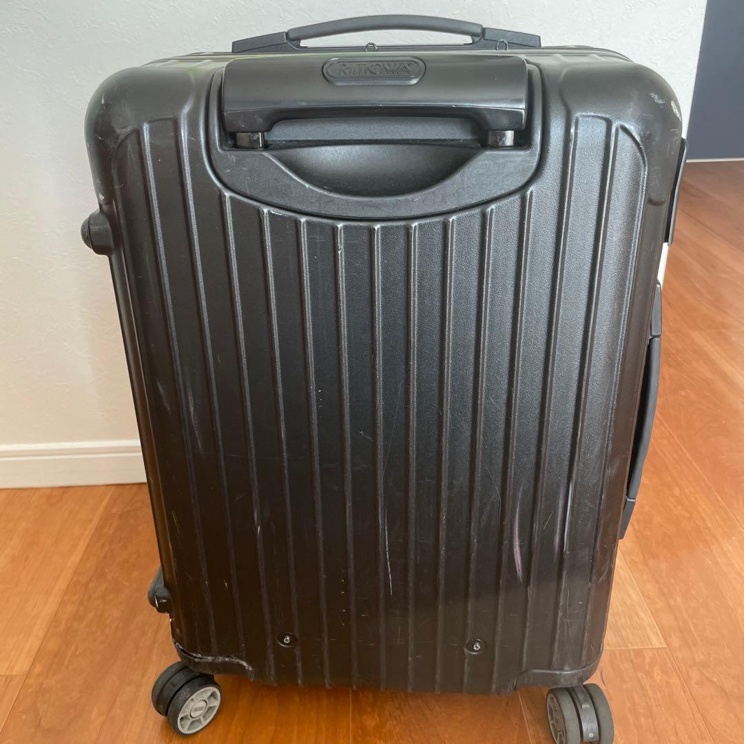 リモワ　ジャンク品　4輪　正規品　破損あり　部品取り