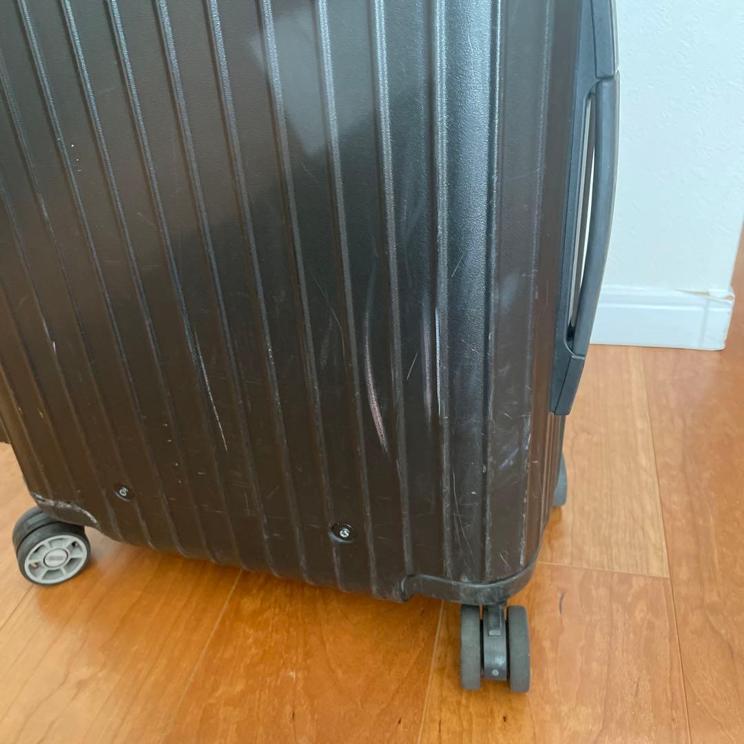 リモワ　ジャンク品　4輪　正規品　破損あり　部品取り