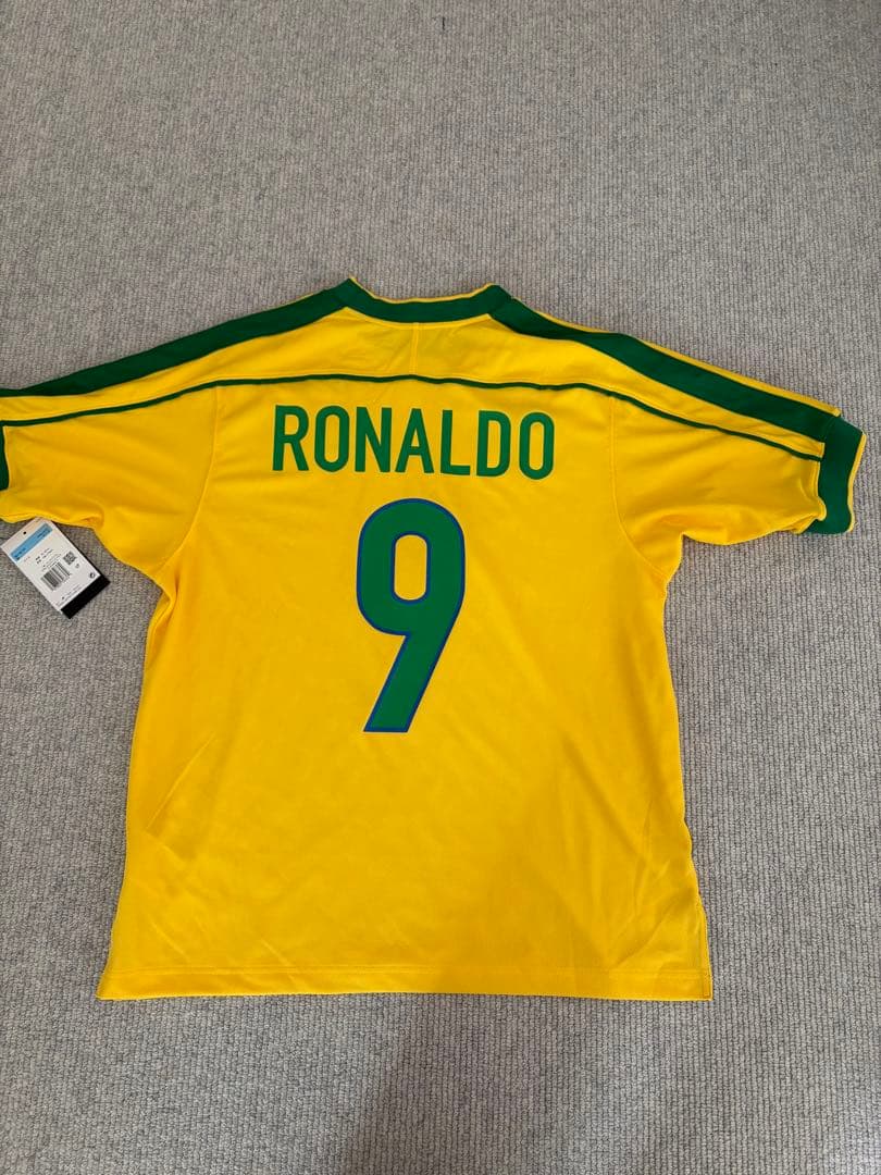 ロナウド　ブラジル代表　サッカー　ユニフォーム　新品タグ付き　M