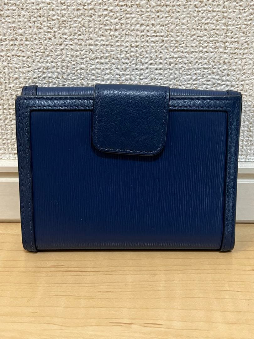 PRADA 財布　二つ折り　青