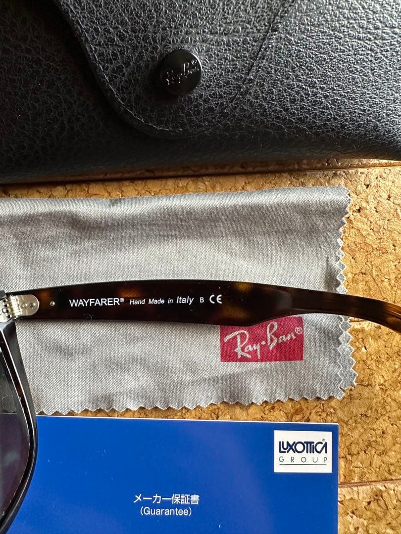 【新品同様】Ray-Ban WAYFARER RB2140-A 902　54